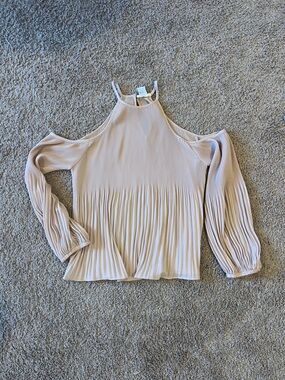 Ribbed Cold-Shoulder Top in Light Beige